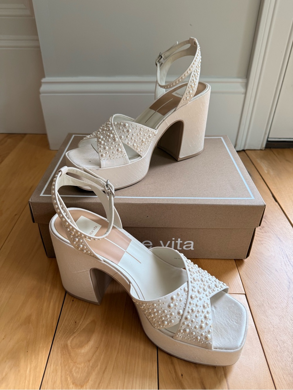 Dolce Vita Wessi Pearl Platform Sandals